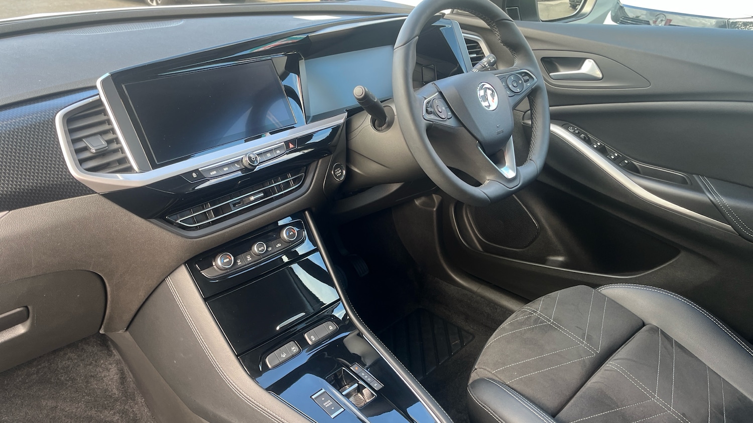 Used Vauxhall Grandland 2024 for sale - 76945743: Photo 9