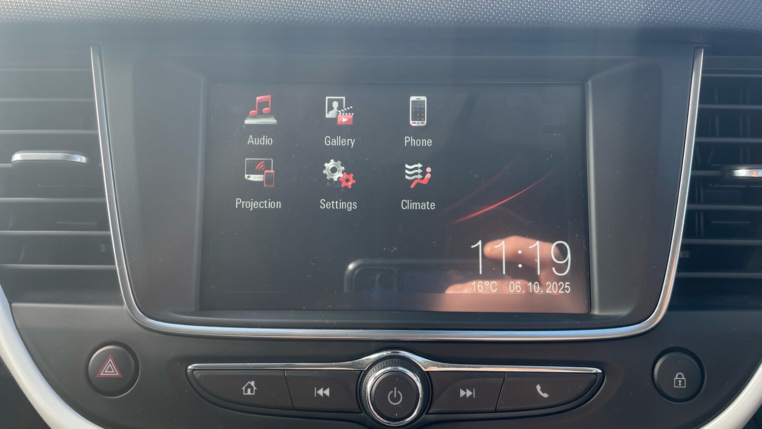 Used Vauxhall Crossland 2021 for sale - 76302097: Photo 21