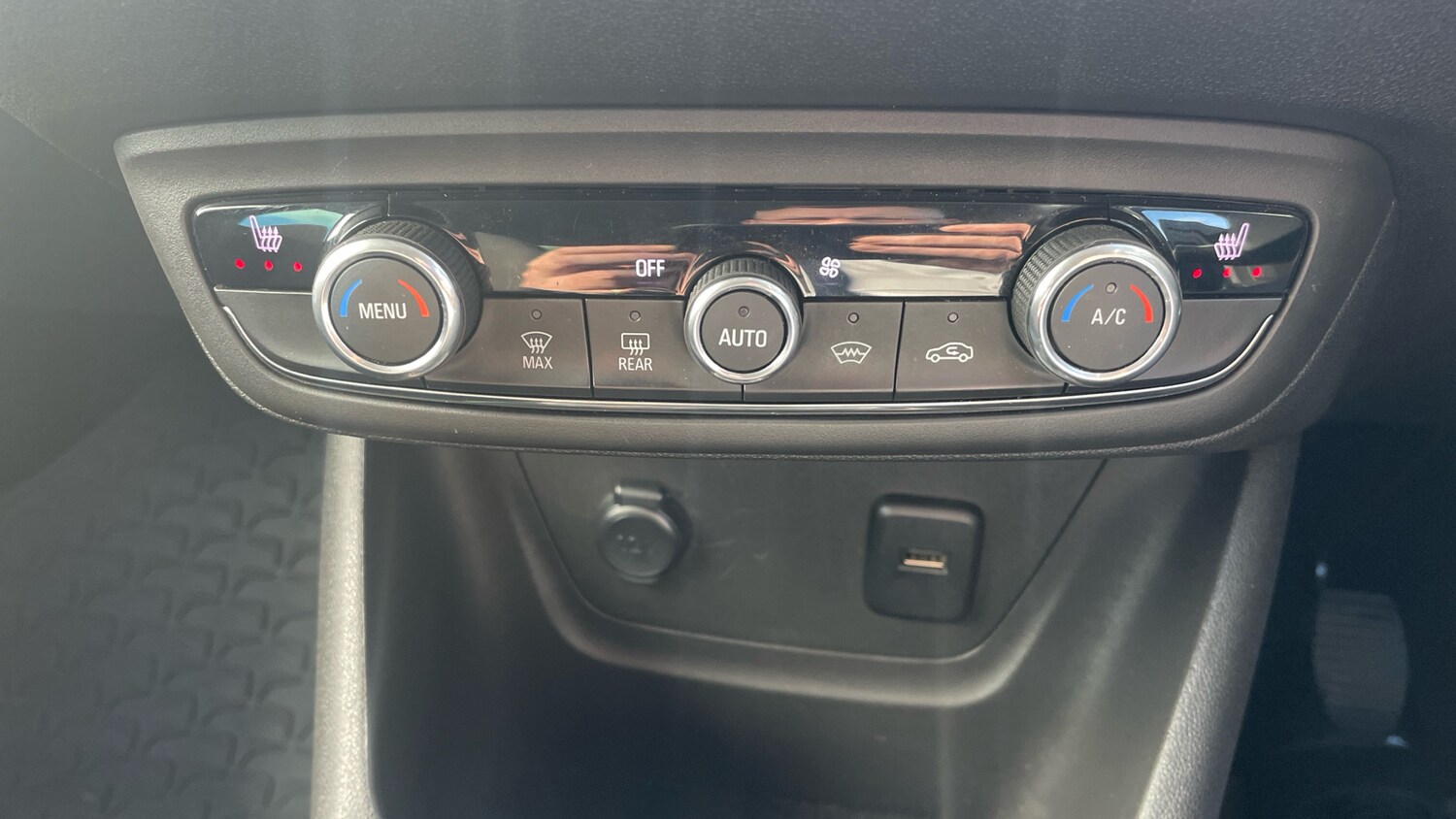 Used Vauxhall Crossland 2021 for sale - 76302097: Photo 22