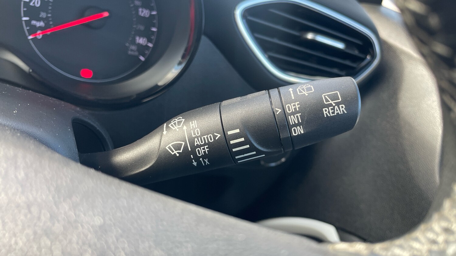 Used Vauxhall Crossland 2021 for sale - 76302097: Photo 29