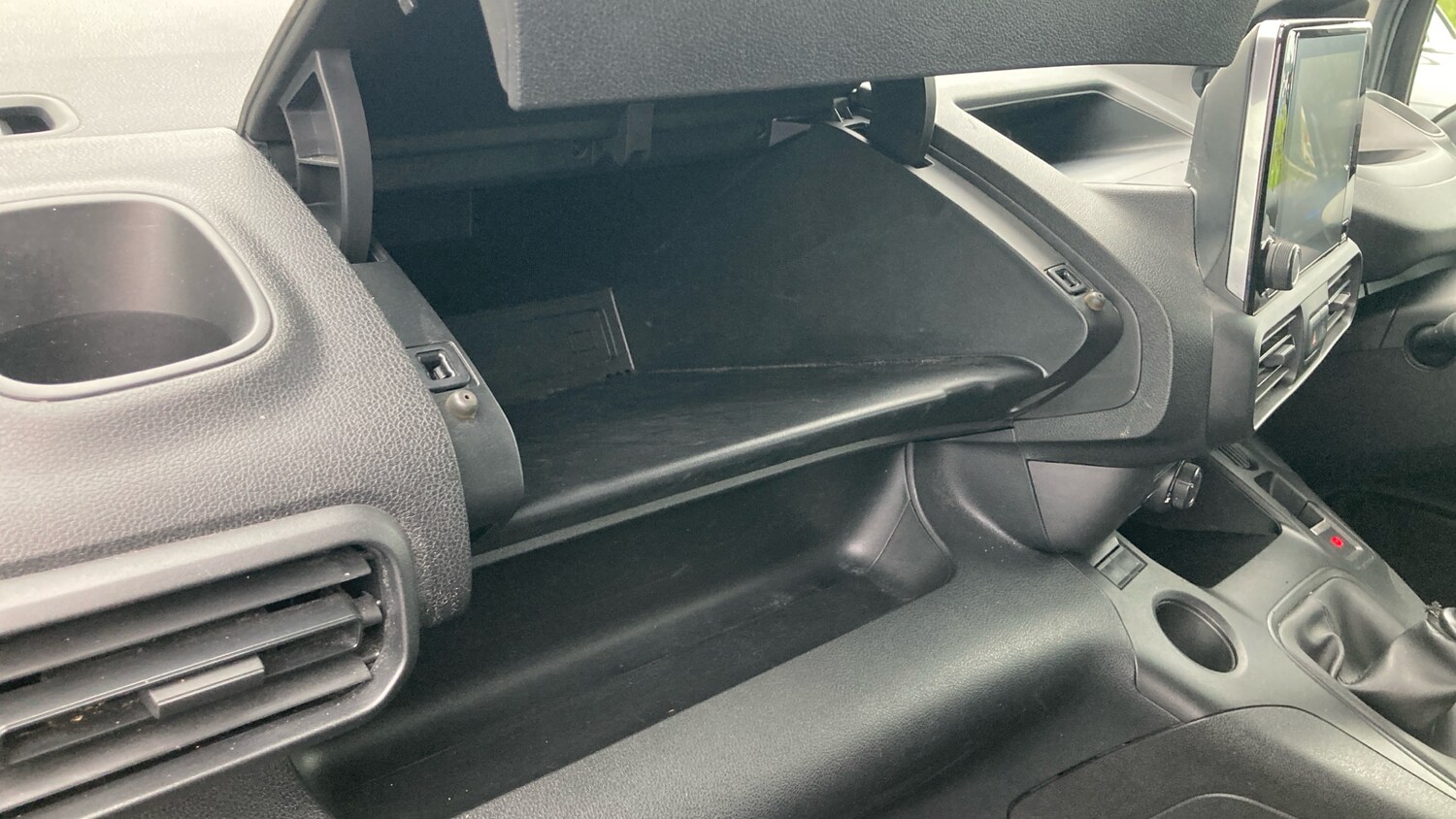 Used Peugeot Partner 2022 for sale - 76290471: Photo 35