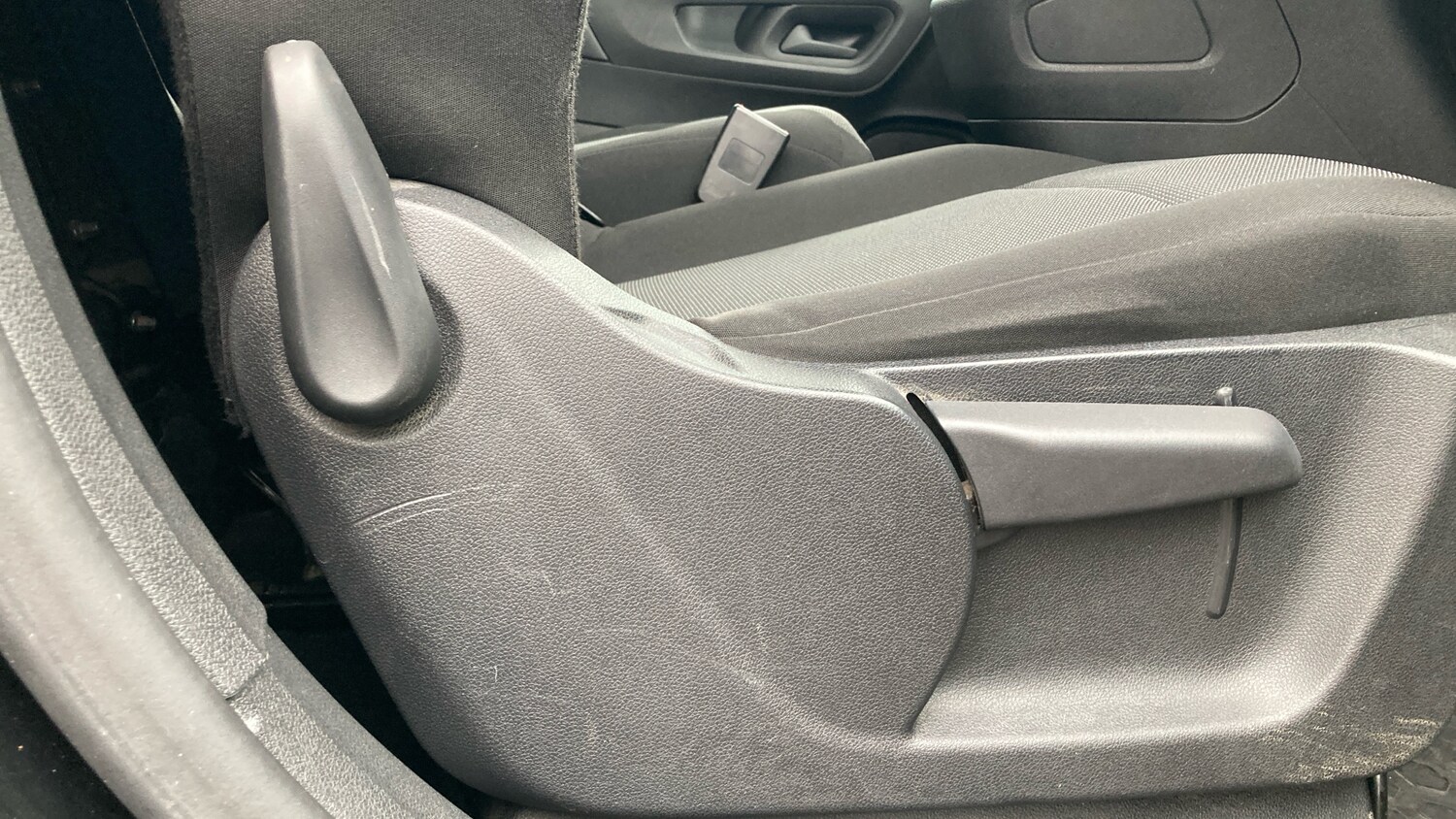 Used Peugeot Partner 2022 for sale - 76290471: Photo 37