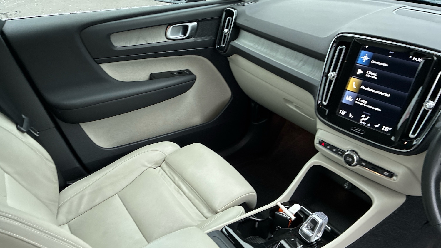 Used Volvo XC40 2021 for sale - 76969682: Photo 14