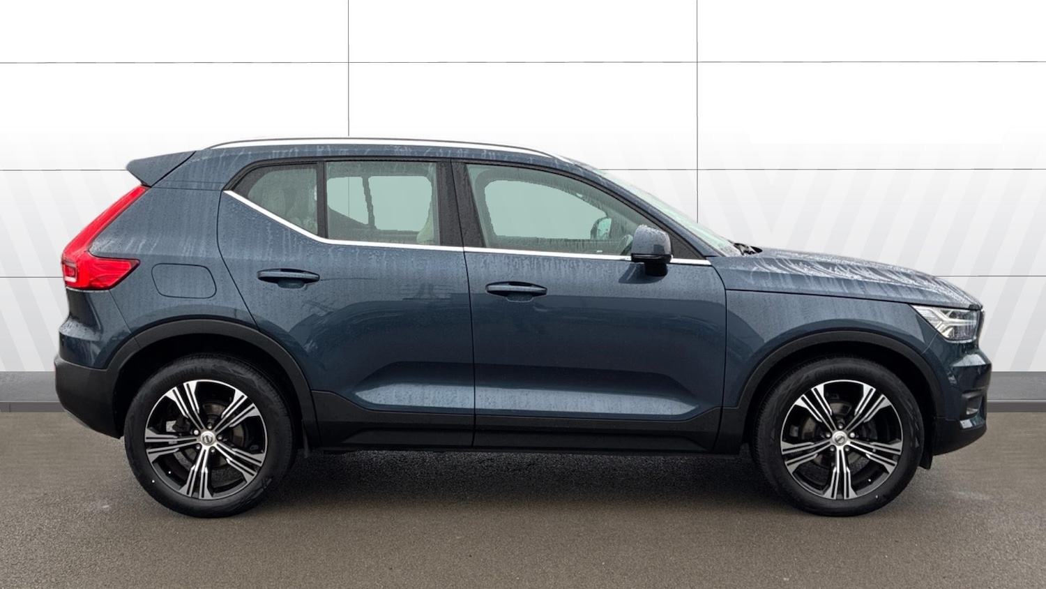 Used Volvo XC40 2021 for sale - 76969682: Photo 5