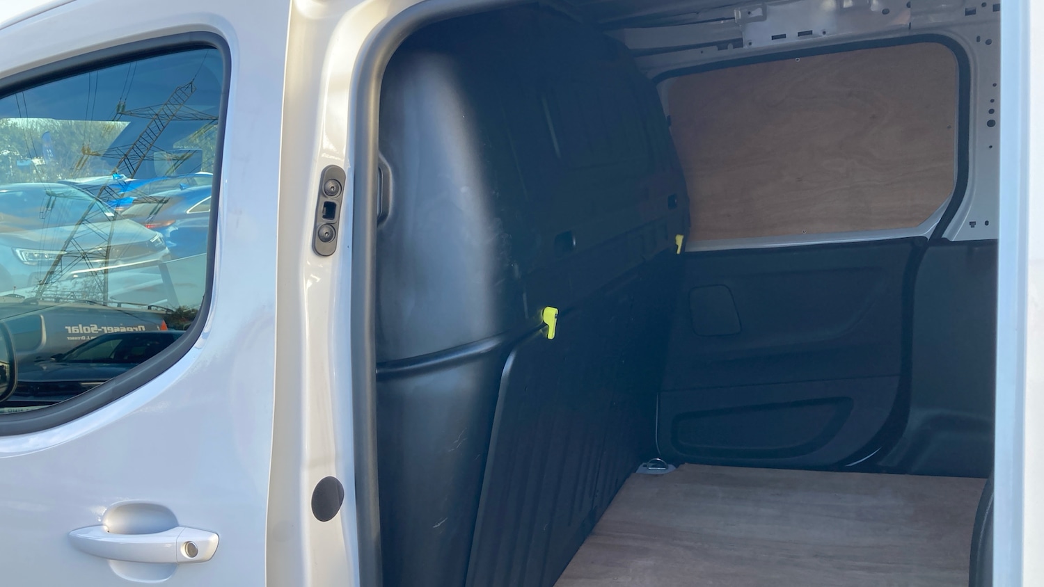 Used Citroen Berlingo 2024 for sale - 76605449: Photo 18