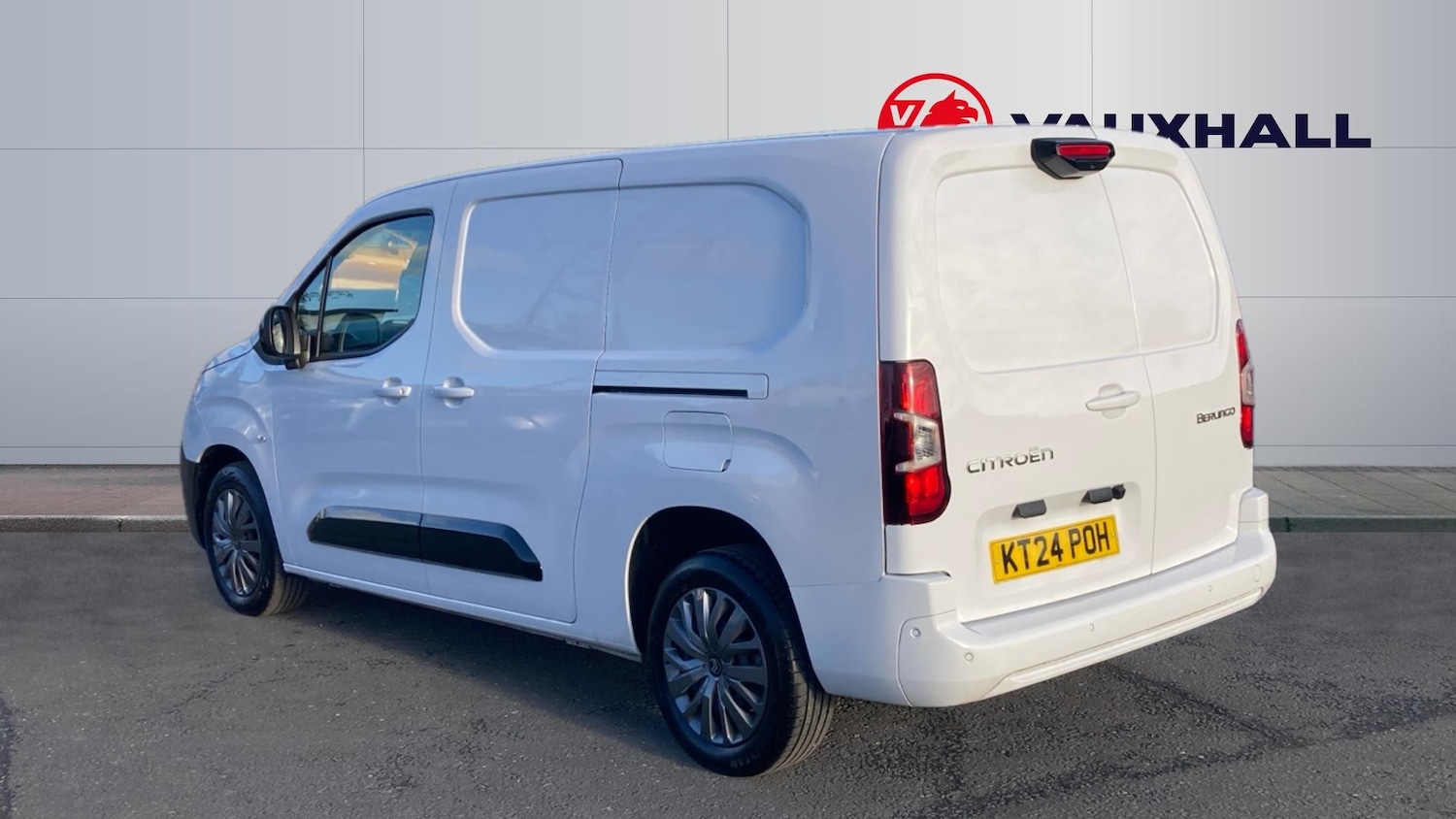 Used Citroen Berlingo 2024 for sale - 76605449: Photo 2