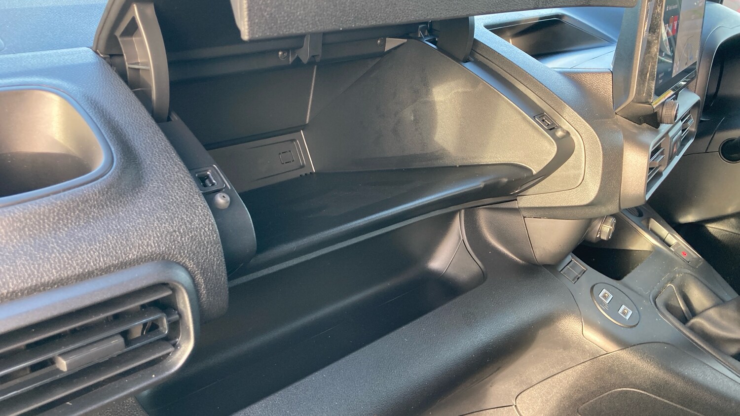 Used Citroen Berlingo 2024 for sale - 76605449: Photo 38