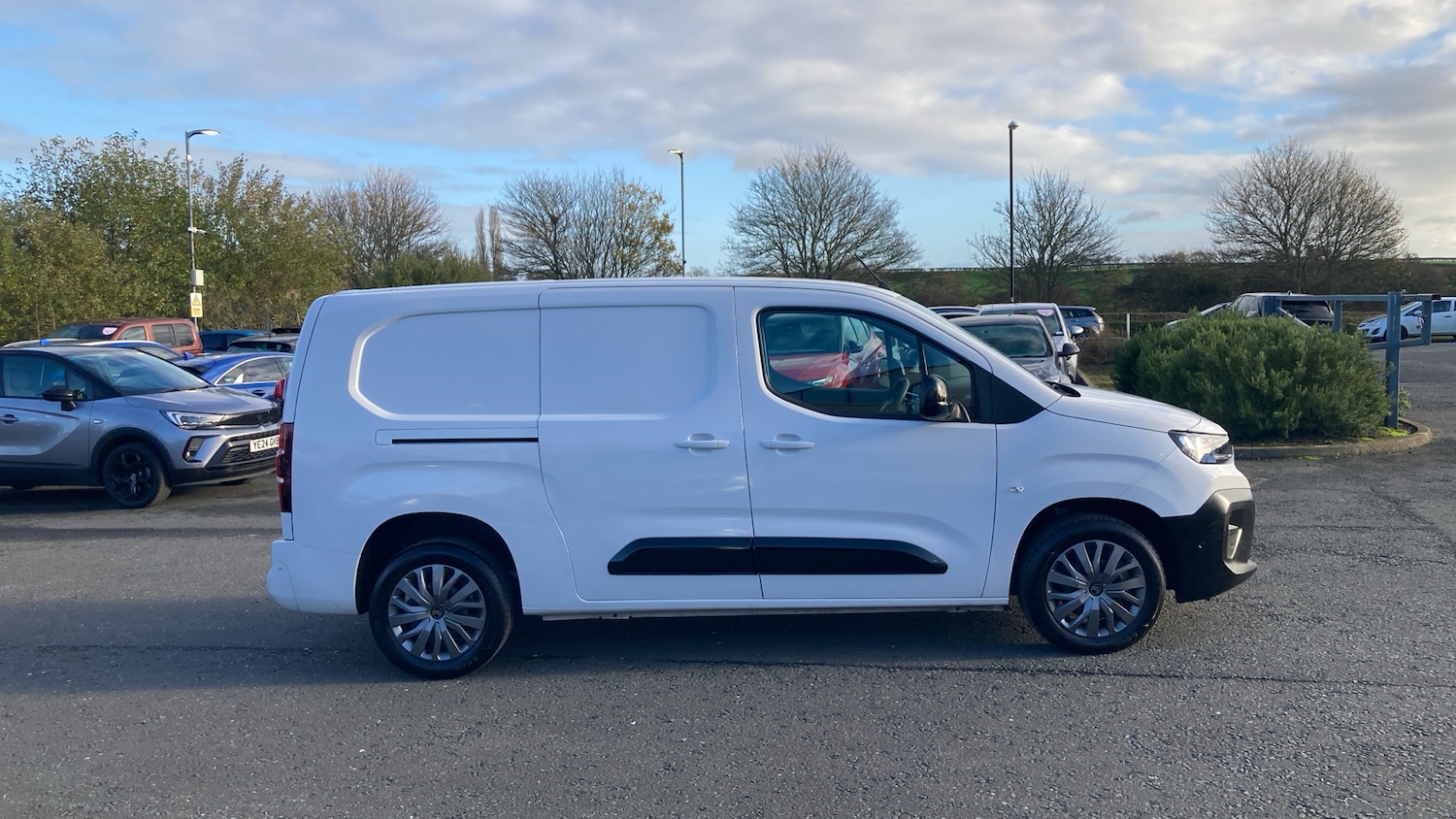 Used Citroen Berlingo 2024 for sale - 76605449: Photo 9