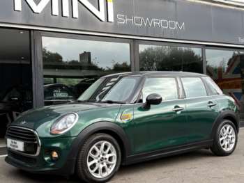 2016 (66) - Cooper 1.5 Automatic Pepper / Media 5 door - SAT NAV + REAR PARK