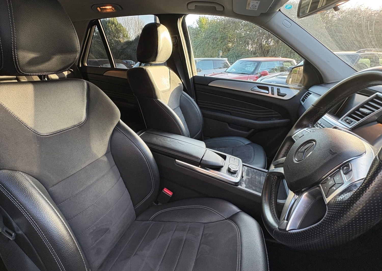 Used Mercedes-Benz M Class 2014 for sale - 76895890: Photo 4