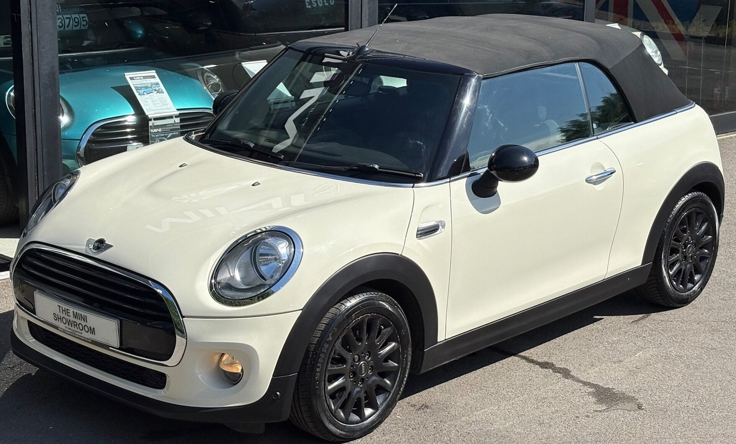Used MINI Convertible 2016 for sale - 77012318: Photo 10