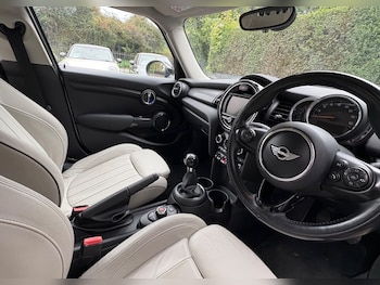 Used MINI Hatch 2017 for sale - 76249350: Photo