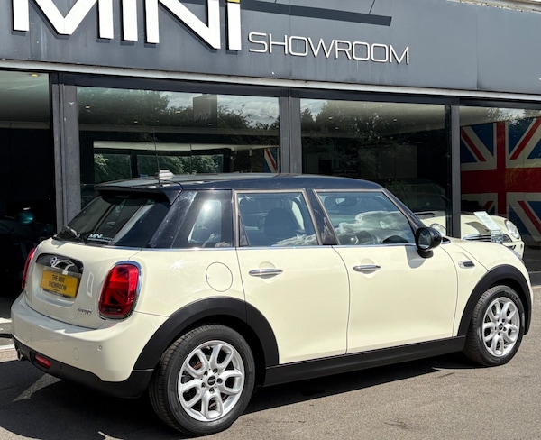 Used MINI Hatch 2018 for sale - 75655545: Photo 2