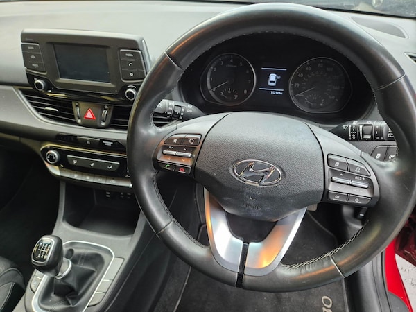 Used Hyundai i30 2018 for sale - 75773302: Photo 13