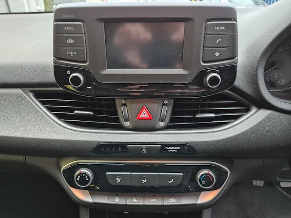Used Hyundai i30 2018 for sale - 75773302: Photo 16