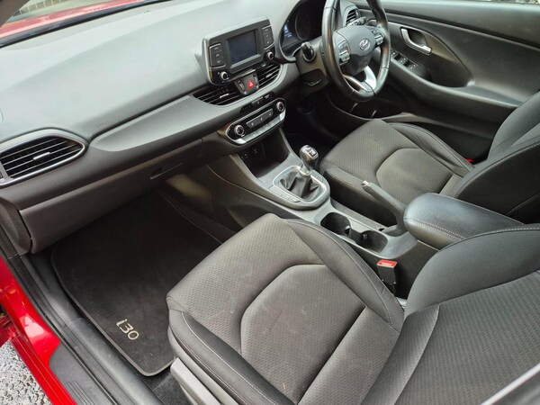 Used Hyundai i30 2018 for sale - 75773302: Photo 8