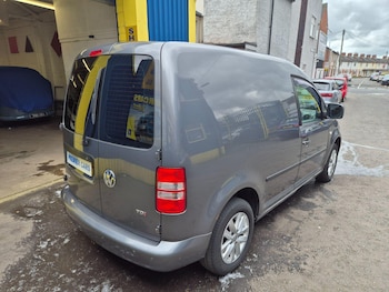 Used Volkswagen Caddy 2014 for sale - 79352426: Photo