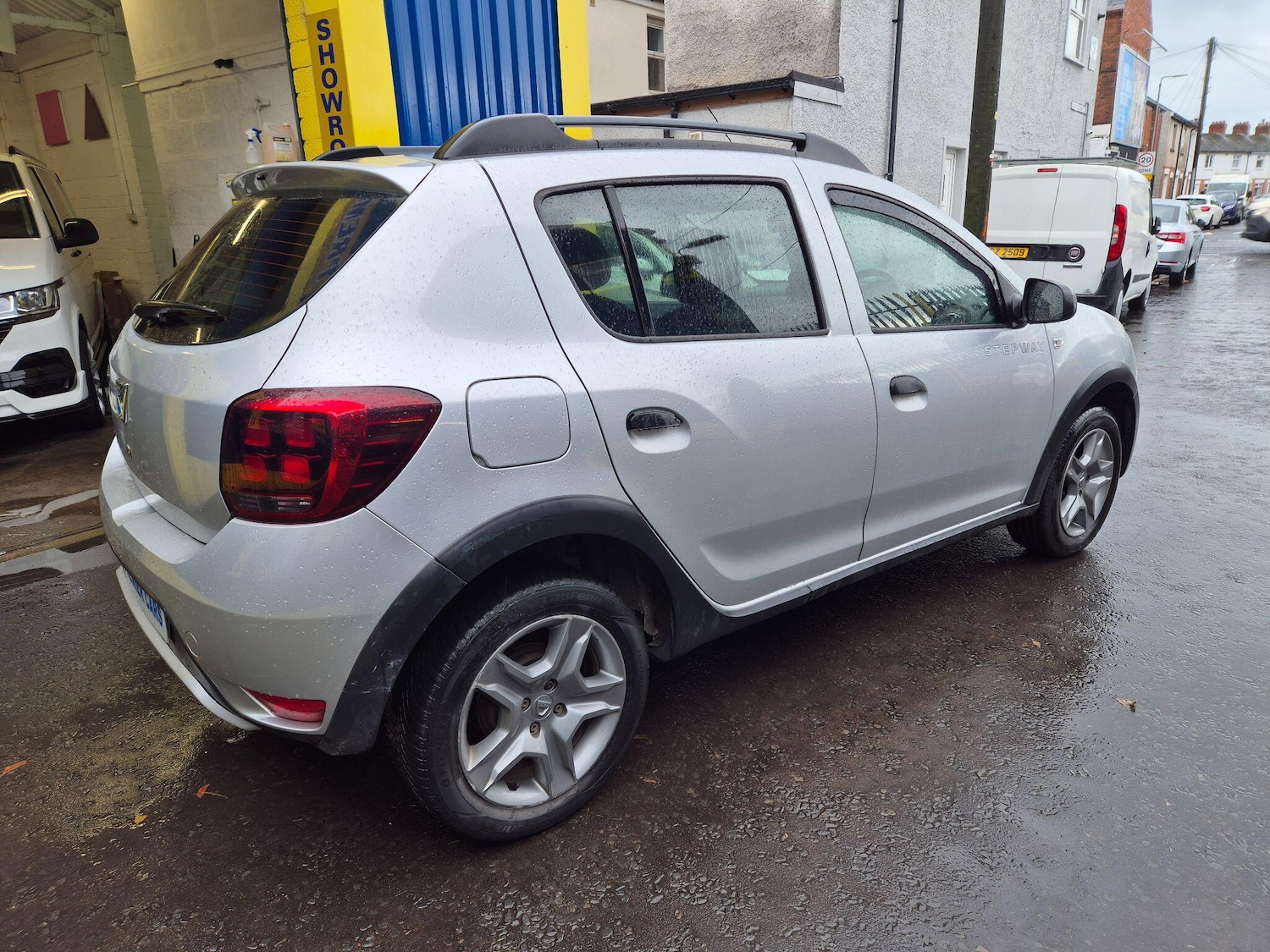 Used Dacia Sandero Stepway 2018 for sale - 76433138: Photo 2