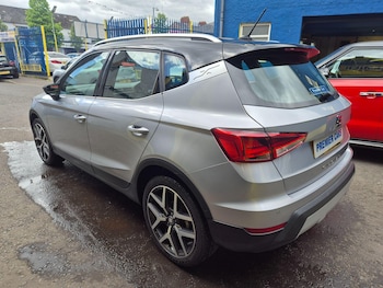 Used SEAT Arona 2019 for sale - 79352404: Photo