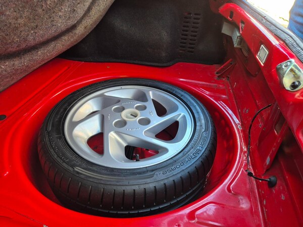 Used Ford Escort for sale - 75773318: Photo 24