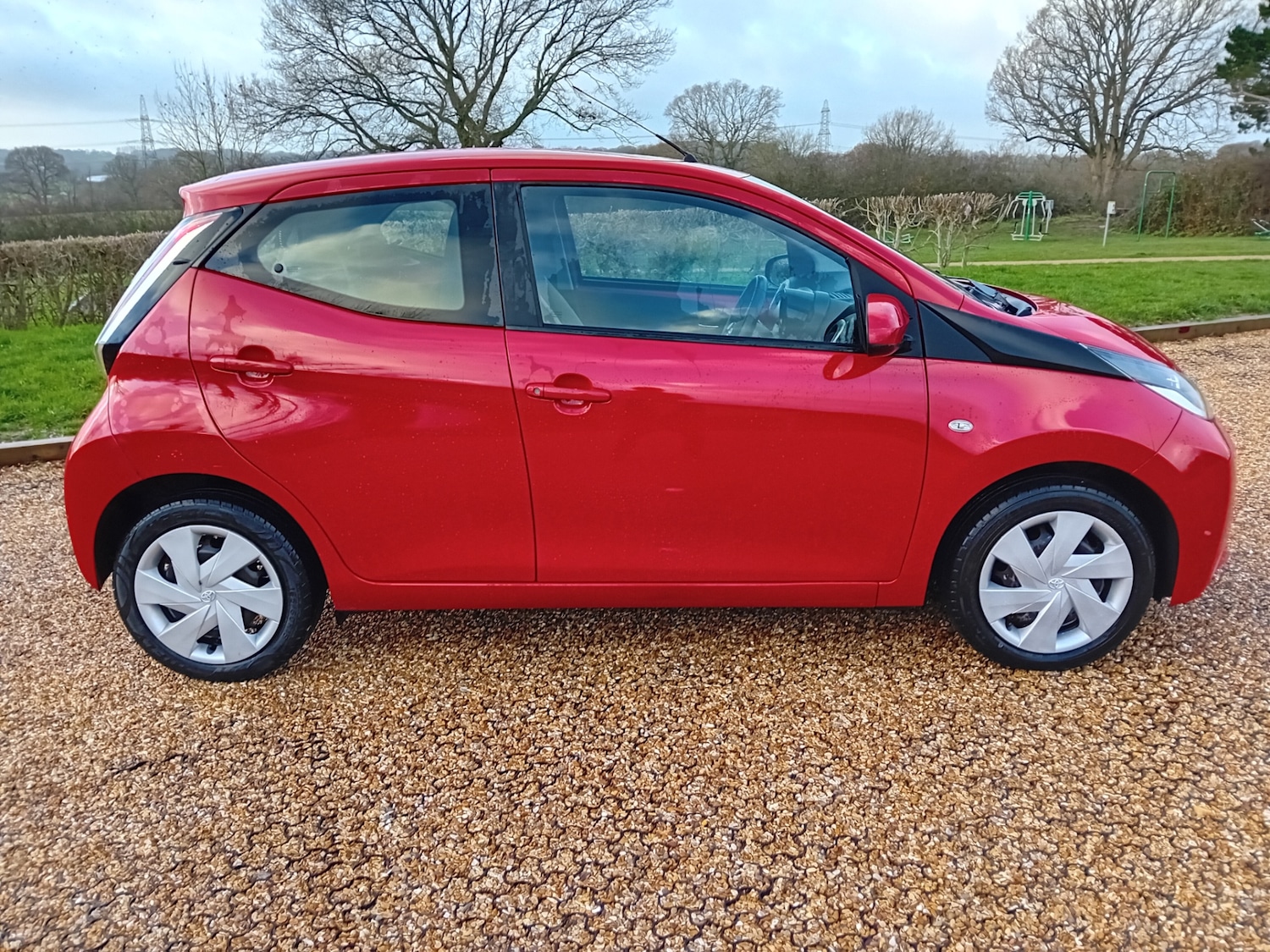 Used Toyota AYGO 2016 for sale - 76891642: Photo 3