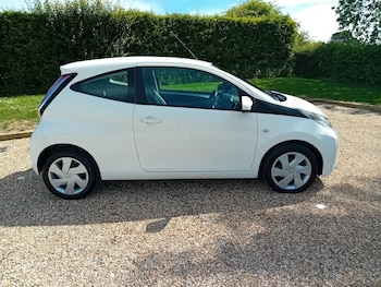 Used Toyota AYGO 2014 for sale - 78552638: Photo