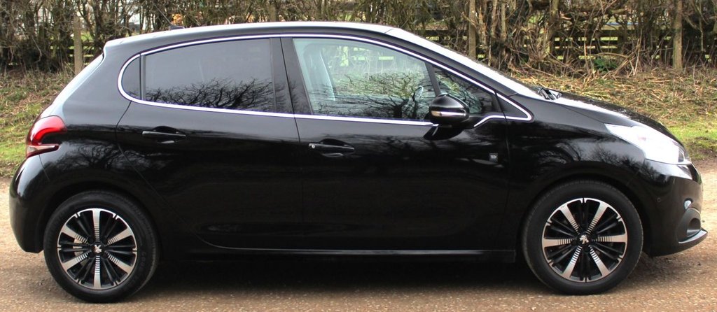 Used Peugeot 208 2019 for sale - 77681107: Photo 13