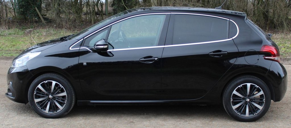 Used Peugeot 208 2019 for sale - 77681107: Photo 15