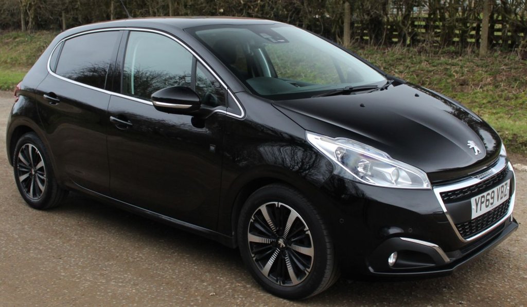Used Peugeot 208 2019 for sale - 77681107: Photo 3