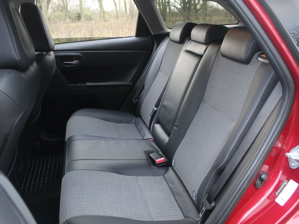 Used Toyota Auris 2017 for sale - 77593801: Photo 4