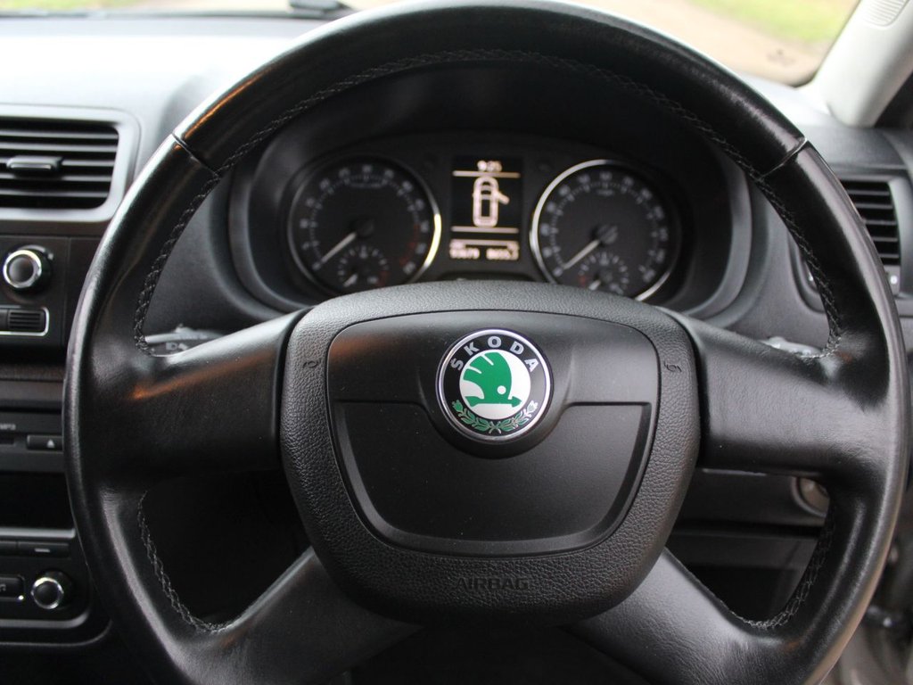 Used Skoda Fabia 2011 for sale - 77681105: Photo 14