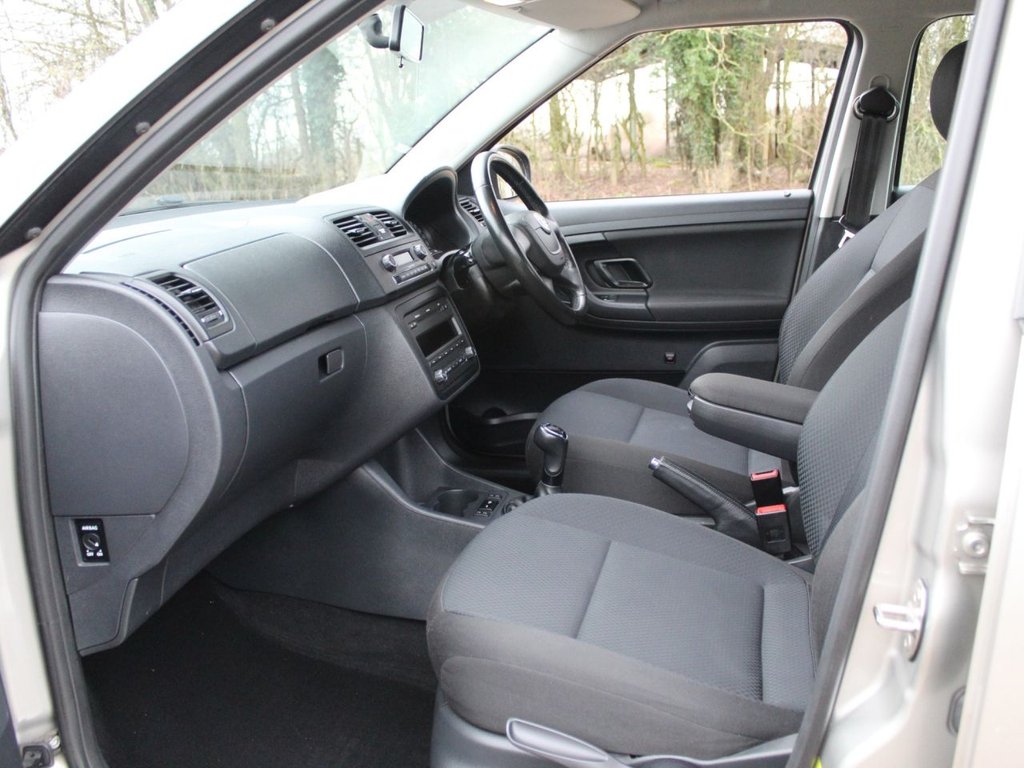 Used Skoda Fabia 2011 for sale - 77681105: Photo 4