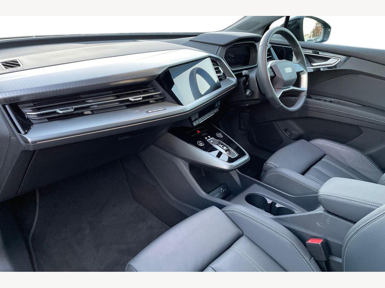 Used Audi Q4 e-tron 2024 for sale - 76677530: Photo 2