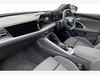 Used Audi Q5 2025 for sale - 76774673: Photo