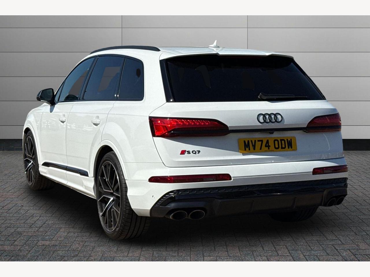 Used Audi Q7 2024 for sale - 76677103: Photo 3