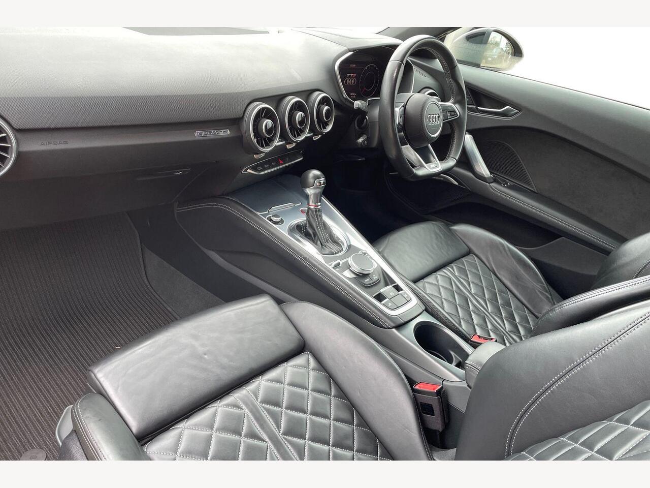 Used Audi TT 2018 for sale - 77442372: Photo 2