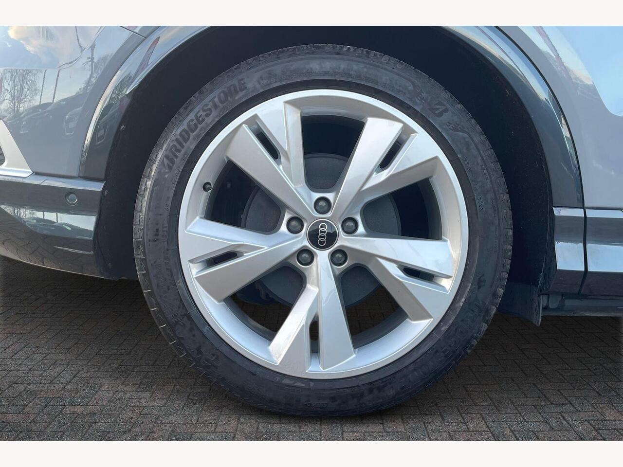 Used Audi Q4 e-tron 2022 for sale - 77941871: Photo 5