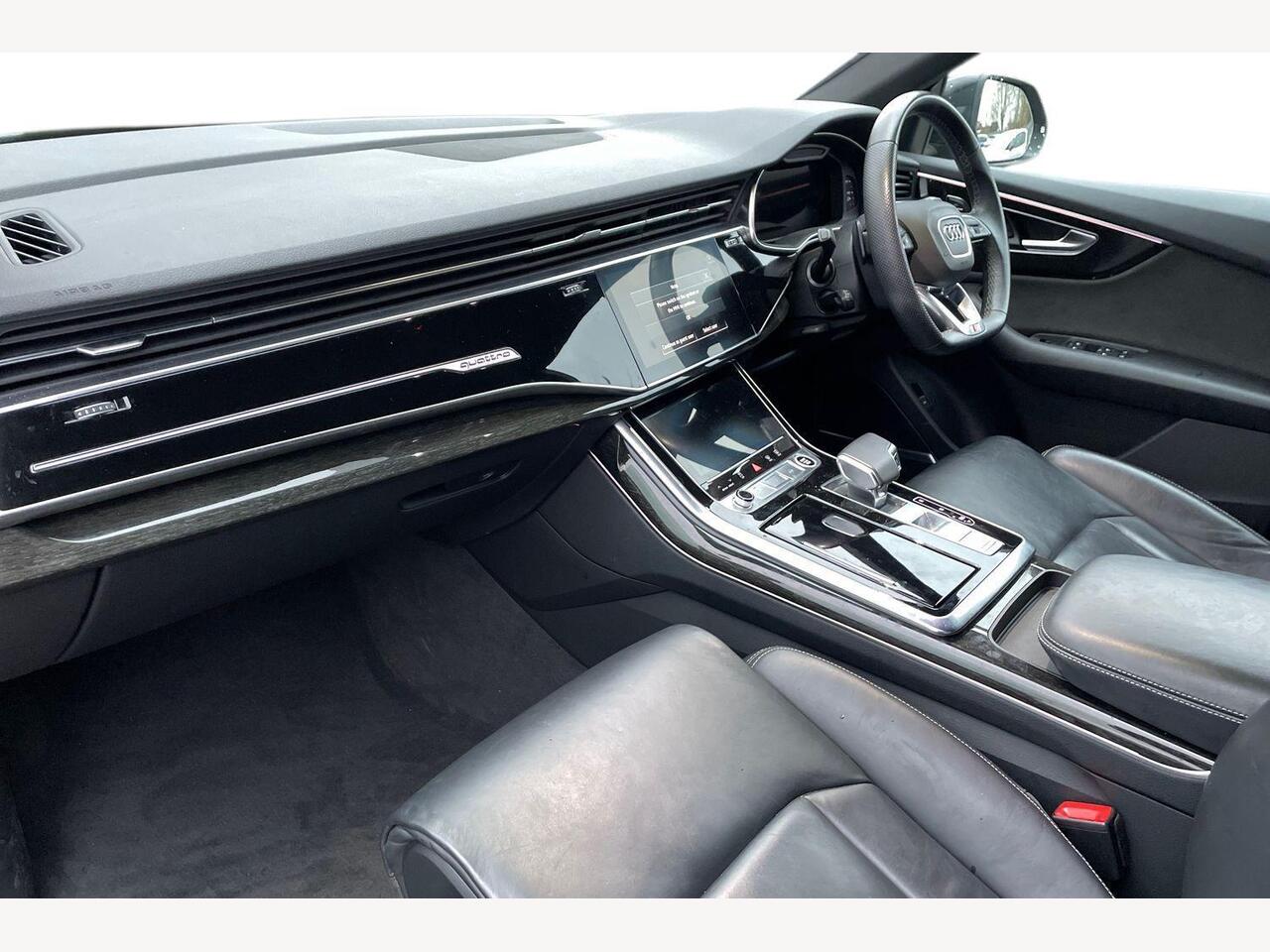 Used Audi Q8 2022 for sale - 76674891: Photo 2