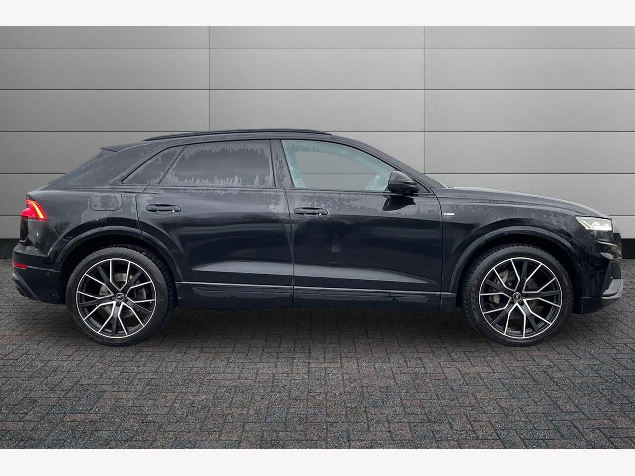 Used Audi Q8 2022 for sale - 76674891: Photo 4