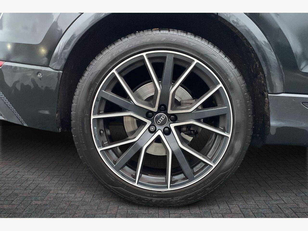 Used Audi Q8 2022 for sale - 76674891: Photo 5