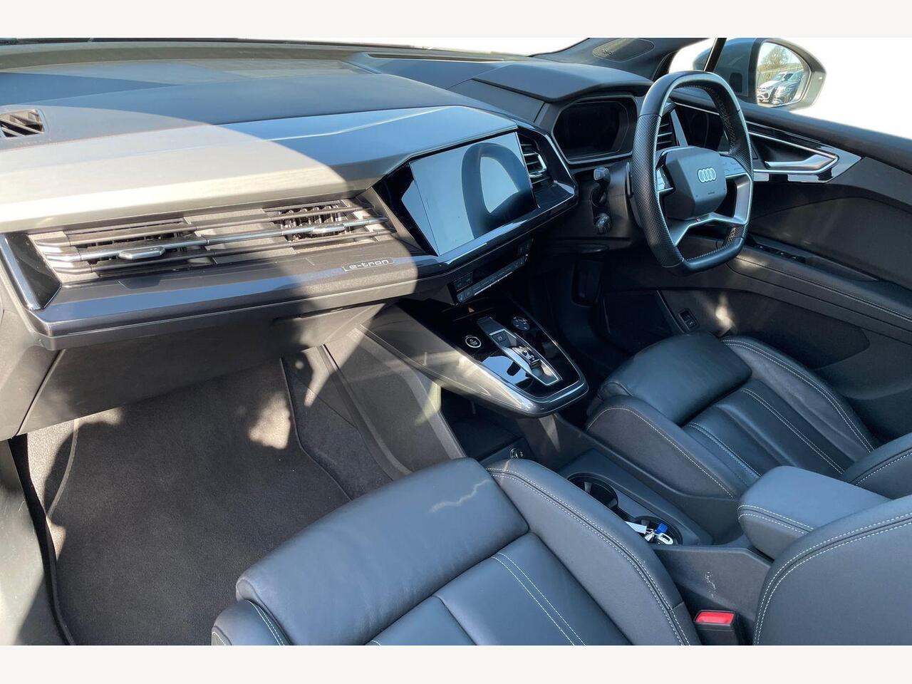 Used Audi Q4 e-tron 2021 for sale - 78049331: Photo 2