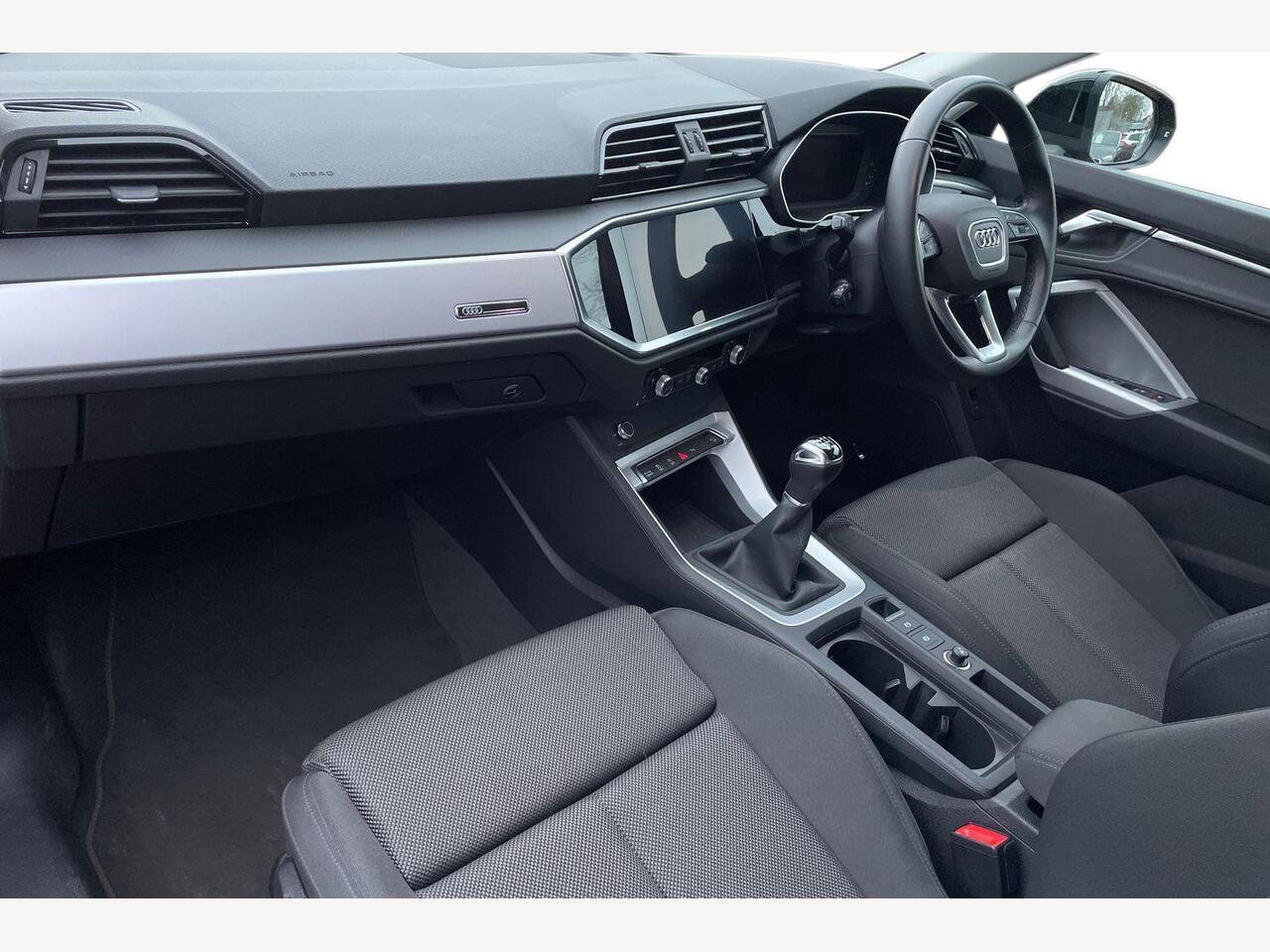 Used Audi Q3 2023 for sale - 77551909: Photo 2