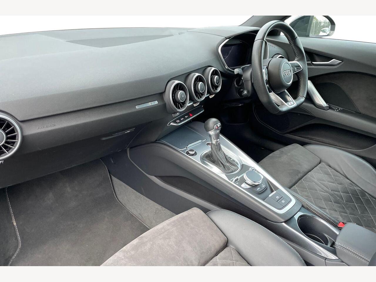 Used Audi TT 2022 for sale - 76674371: Photo 2