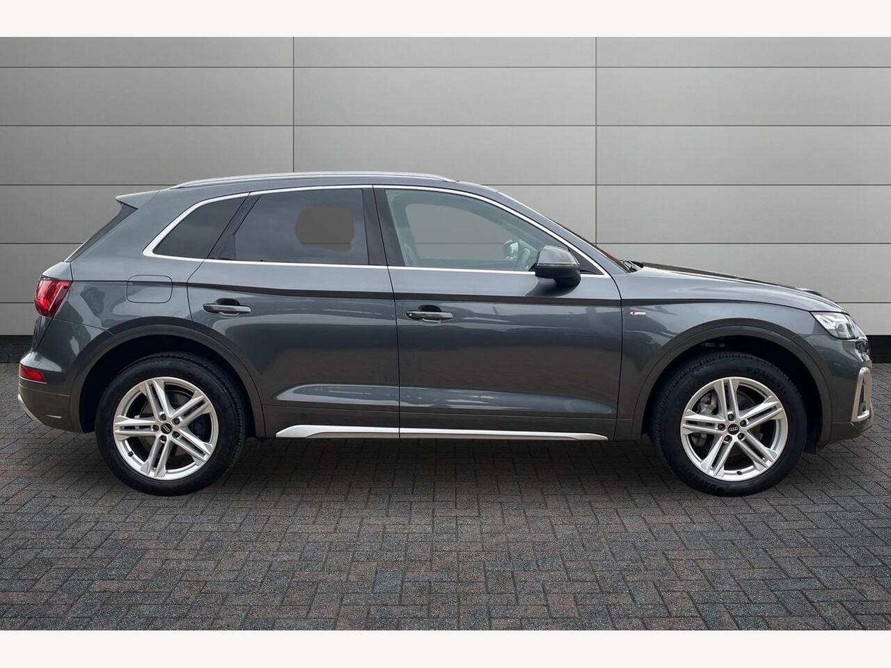 Used Audi Q5 2022 for sale - 76674843: Photo 4