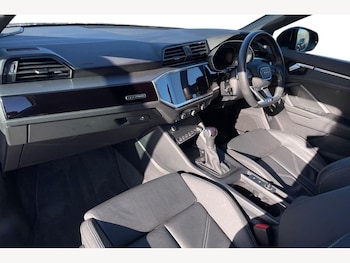 Used Audi Q3 2023 for sale - 78244019: Photo