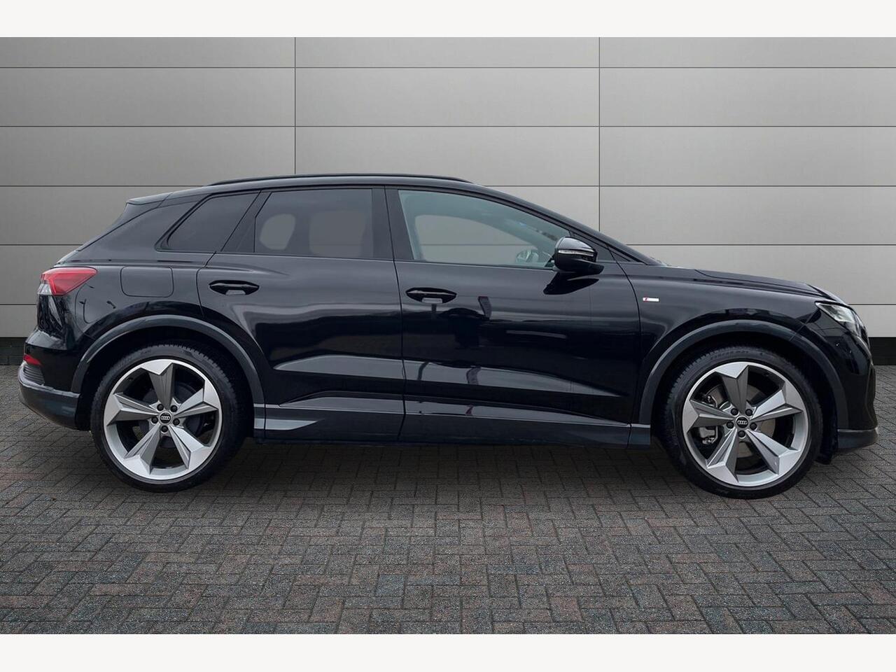 Used Audi Q4 e-tron 2025 for sale - 77145497: Photo 5