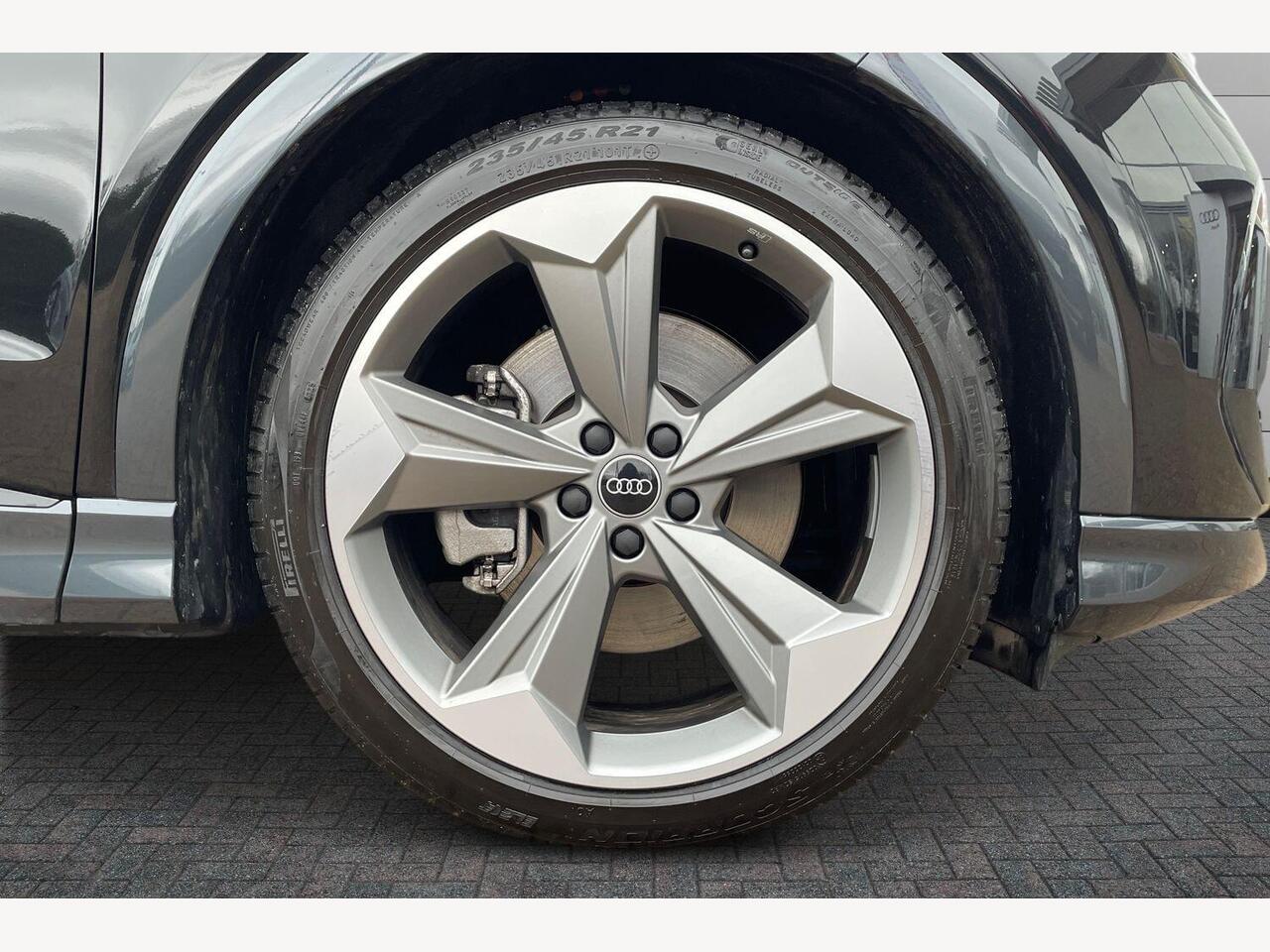 Used Audi Q4 e-tron 2025 for sale - 77145497: Photo 6