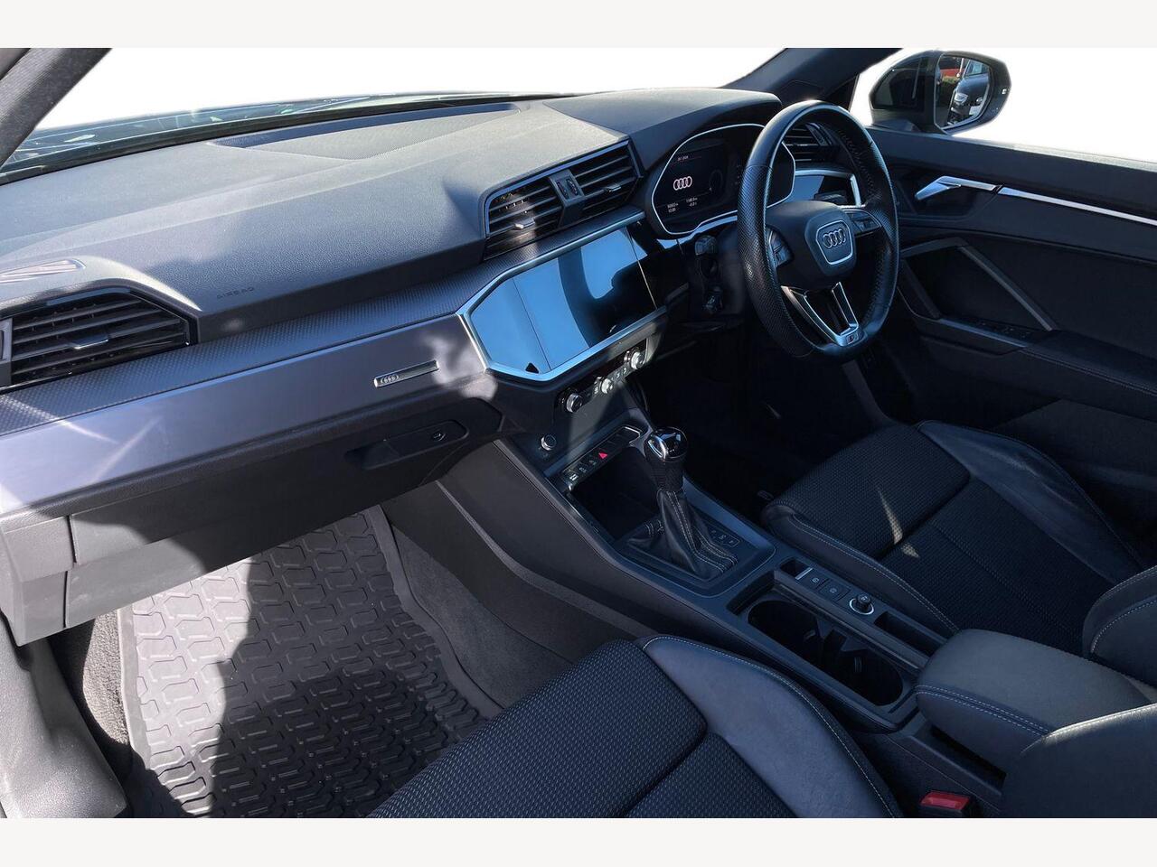 Used Audi Q3 2019 for sale - 77360374: Photo 2