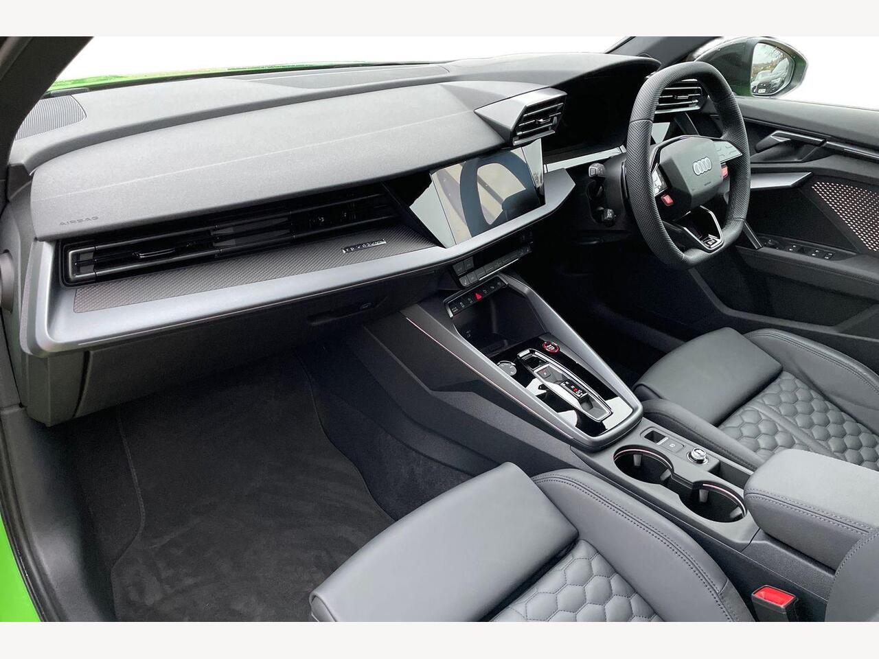 Used Audi RS3 2025 for sale - 76914581: Photo 2