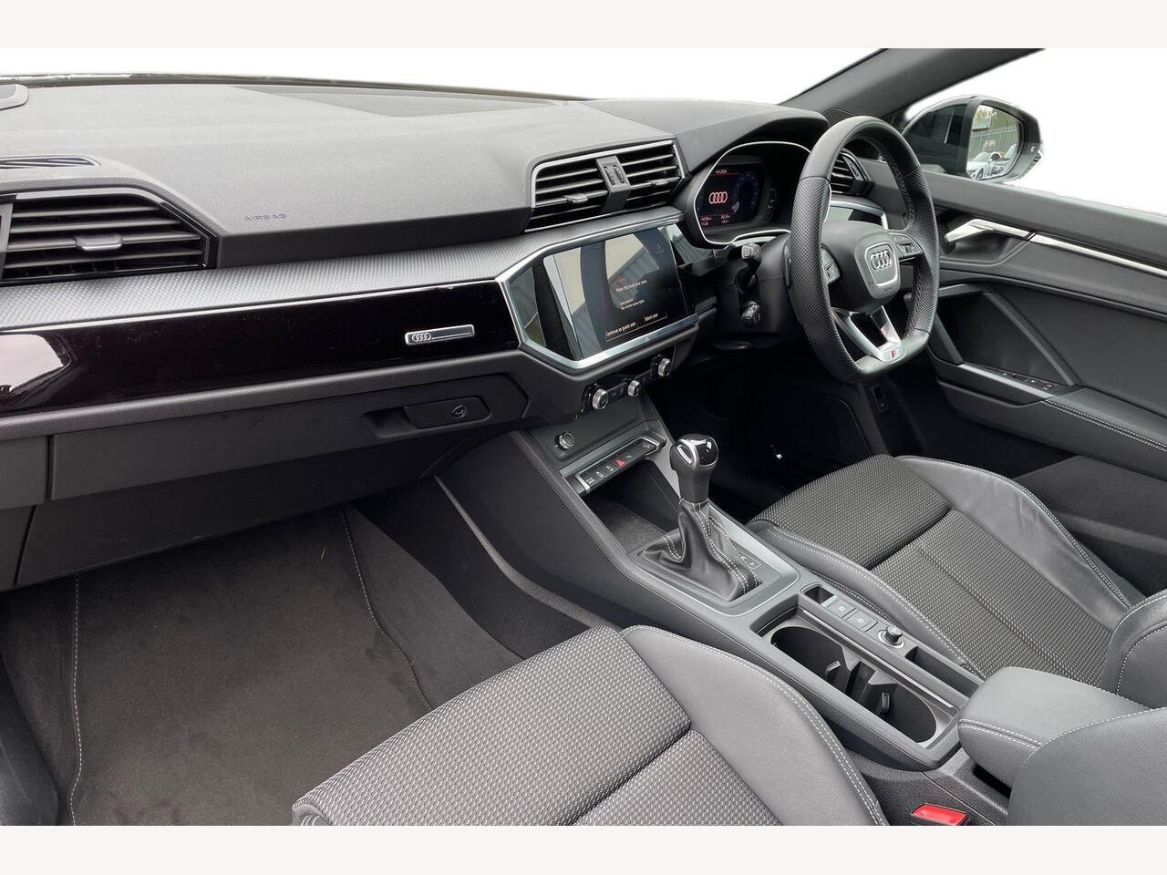 Used Audi Q3 2023 for sale - 78135193: Photo 2